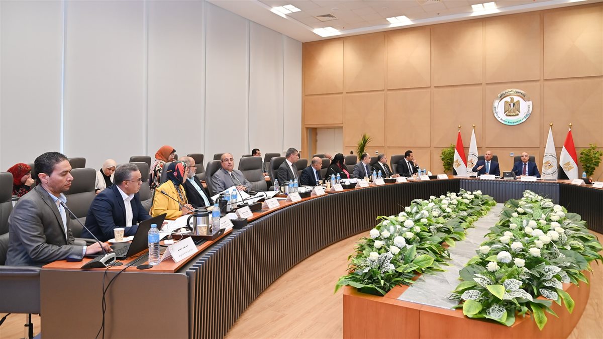 اجتماع اللجنة العليا لتراخيص الشواطئ يشهد الموافقة على ٢٥ مشروعًا بمشاركة وزارية واسعة