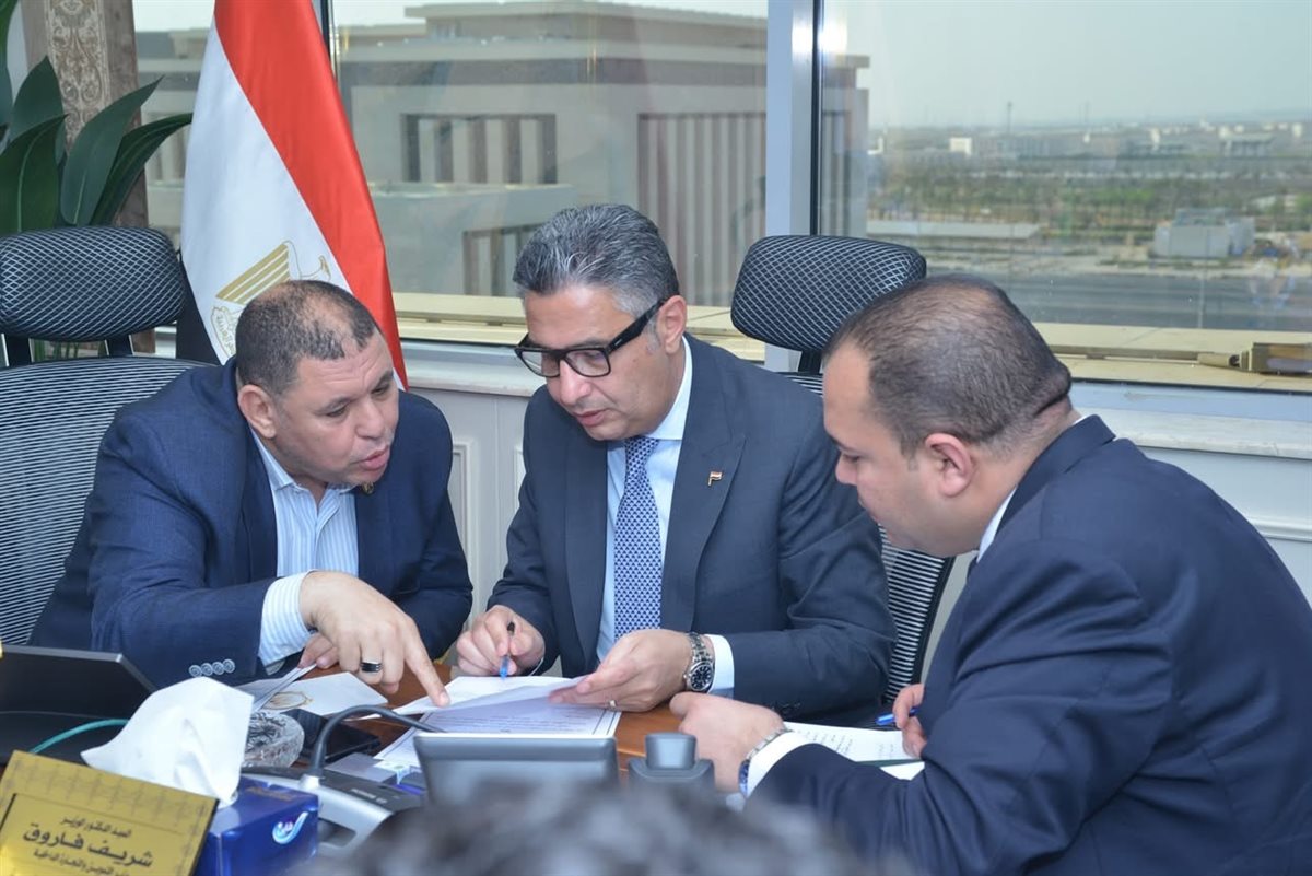 وزير التموين يلتقي النواب لتفعيل التواصل السياسي
