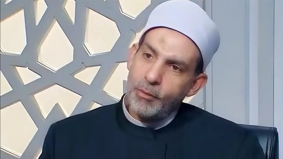 الدكتور علي فخر: صلاة الوتر بثلاث ركعات صحيحة وجائزة