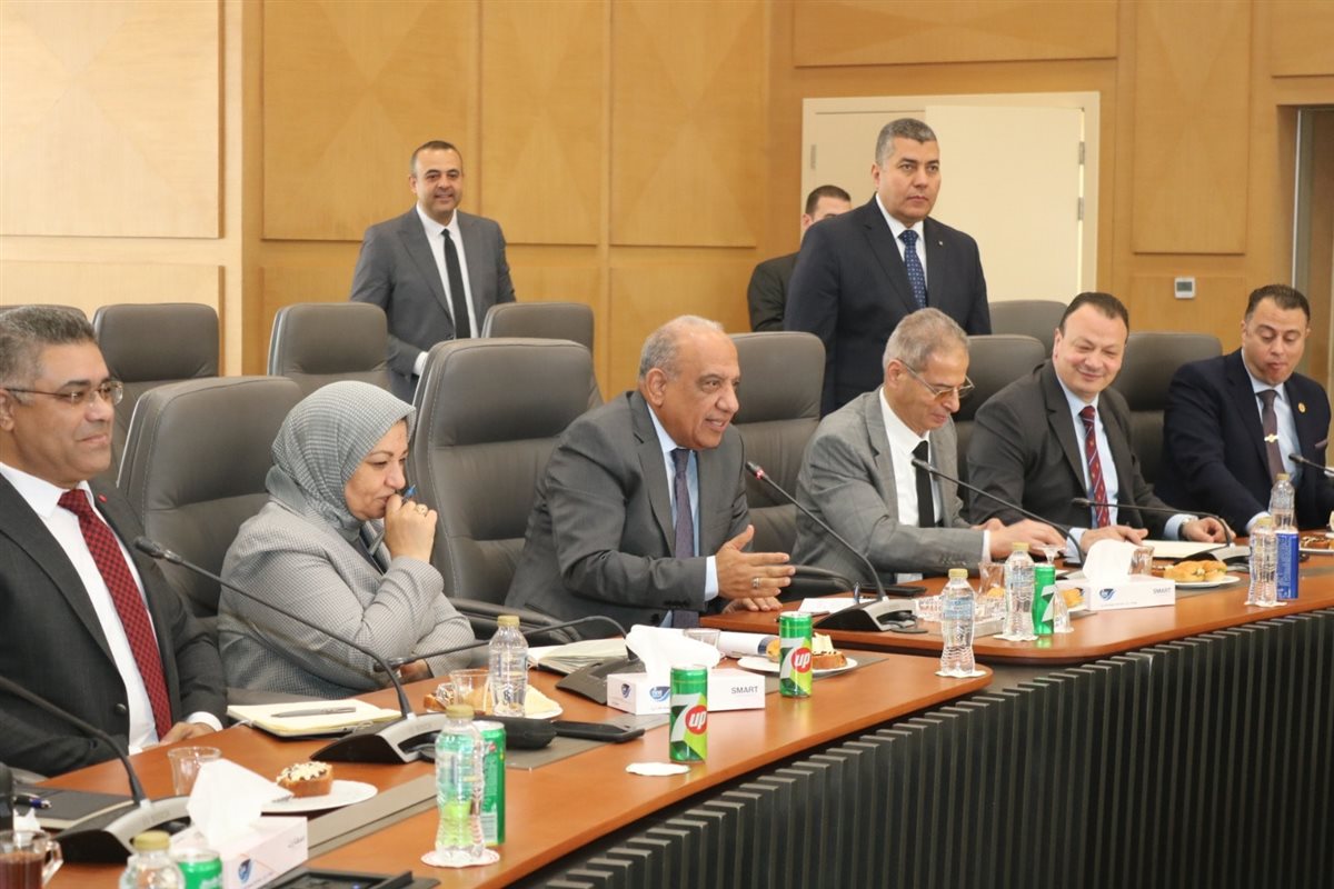 اجتماع رسمي بين وزير الكهرباء والجانب الروسي لمتابعة تنفيذ محطة الضبعة النووية، مع مراجعة مراحل التنفيذ وتأكيد الالتزام بالخطة الزمنية