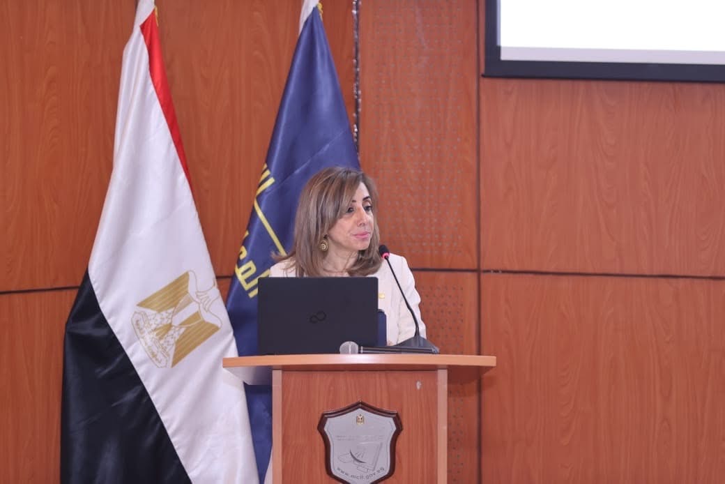 مبادرة قدوة. تك تعزز تمكين المرأة رقمياً وتدرب 30 ألف سيدة