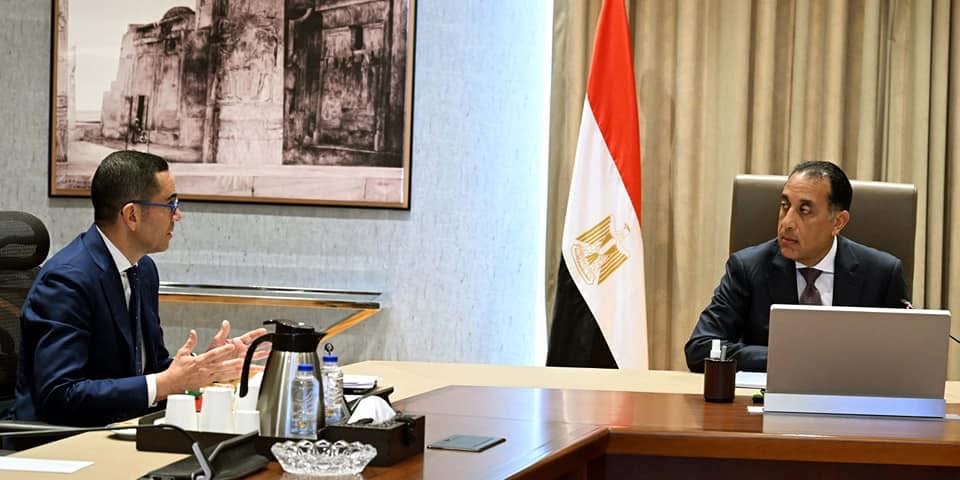 رئيس الوزراء ووزير الاستثمار يبحثان سبل تحسين مناخ الاستثمار