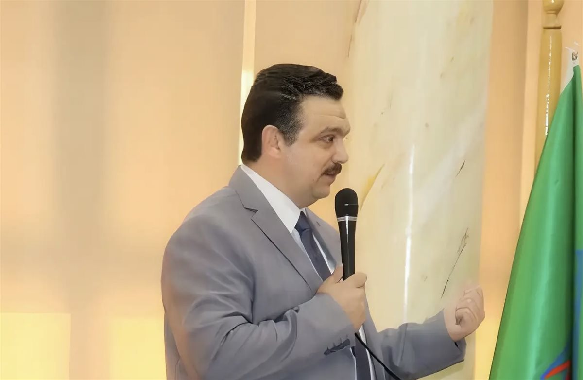 مصطفى زكي يوضح الموقف القانوني للاستقالة القهرية