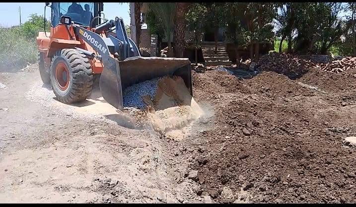 حملة إزالة التعديات بقرية الرياينة تحت المتابعة المباشرة