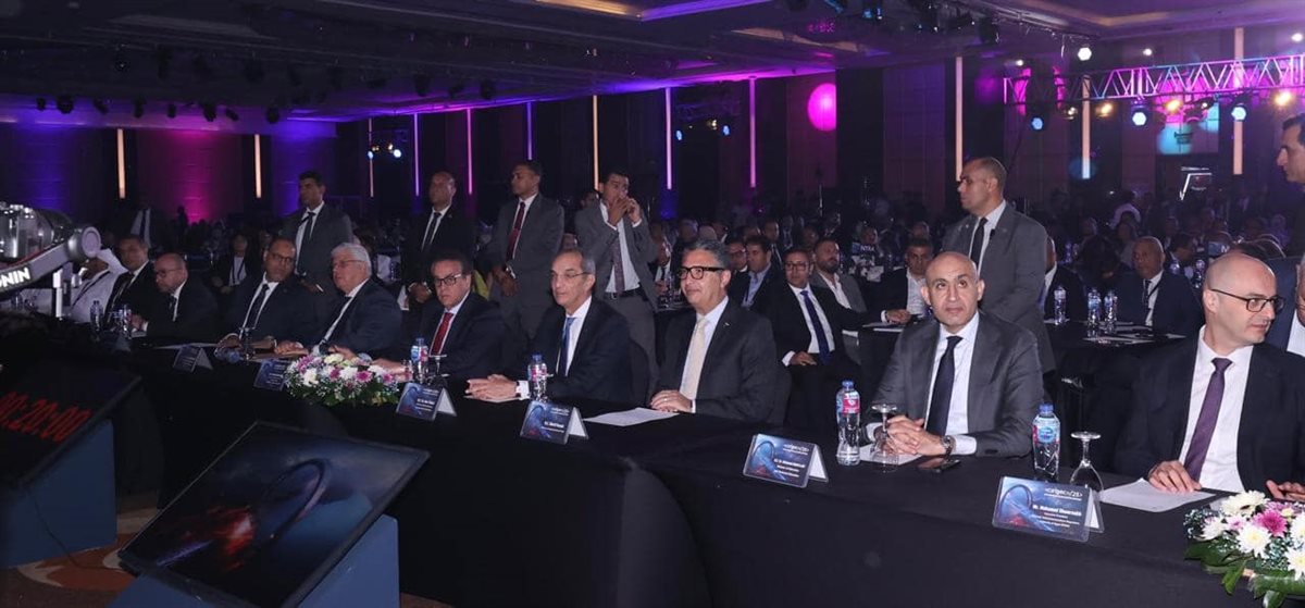 عمرو طلعت يفتتح فعاليات CAISEC’25 نيابة عن رئيس الوزراء