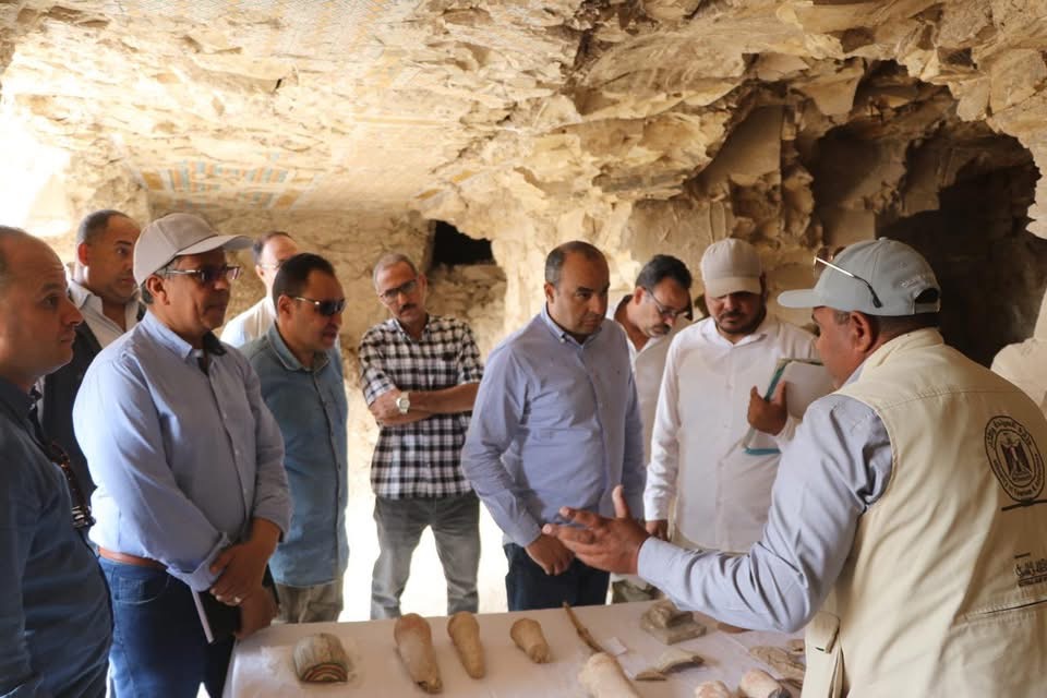 الكشف عن ثلاث مقابر جديدة بمنطقة ذراع أبو النجا بالأقصر