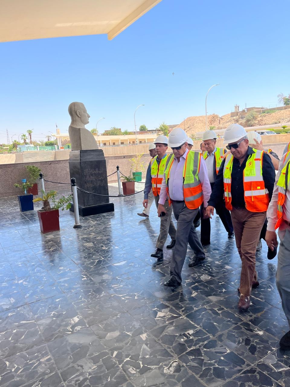وزير الكهرباء يطلق تشغيل محول قدرة جديد بمحطة السد العالي في أسوان