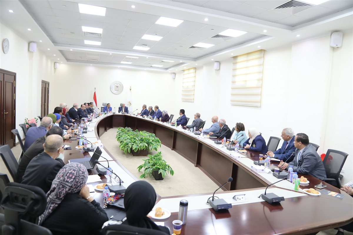 اللجنة العليا تبدأ عملها لاختيار عمداء المعاهد العليا الخاصة
