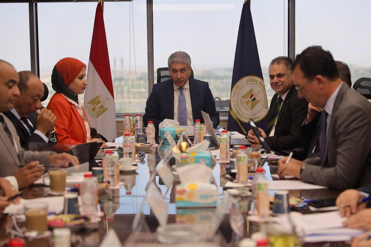 شريف فتحي يعتمد خطة التنشيط السياحي 2026/2025