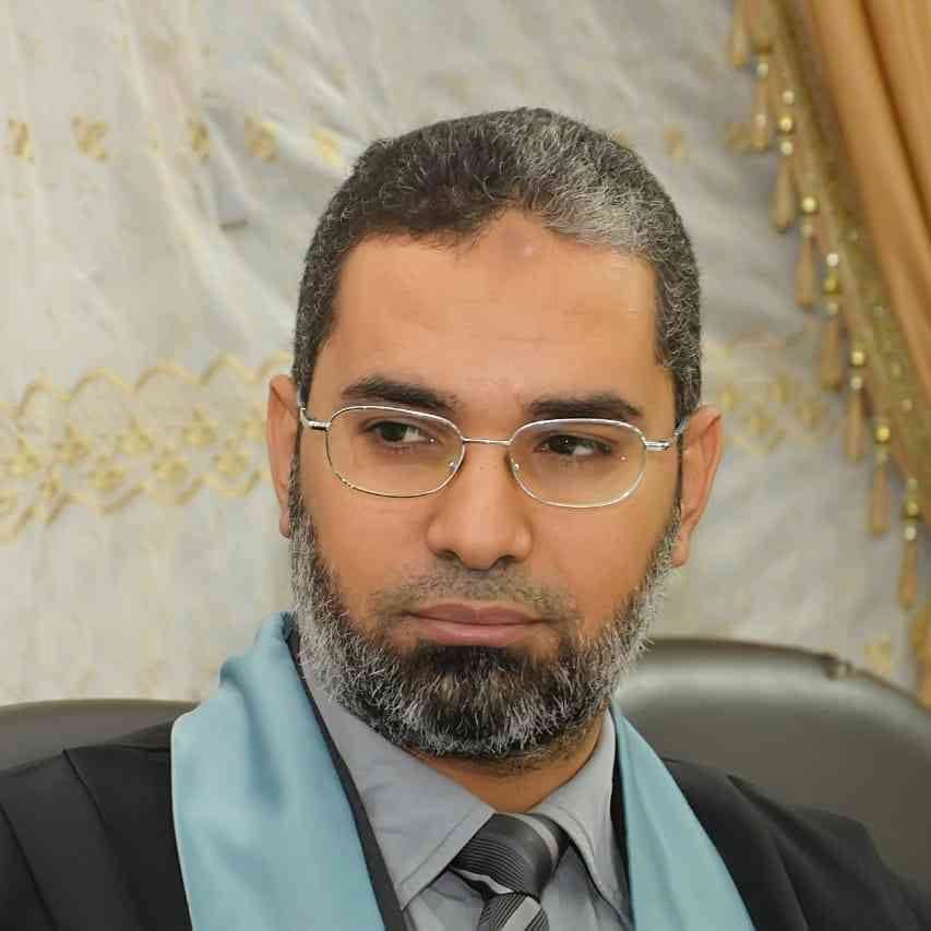 الدكتور أحمد الرخ يؤكد أهمية الاجتهاد