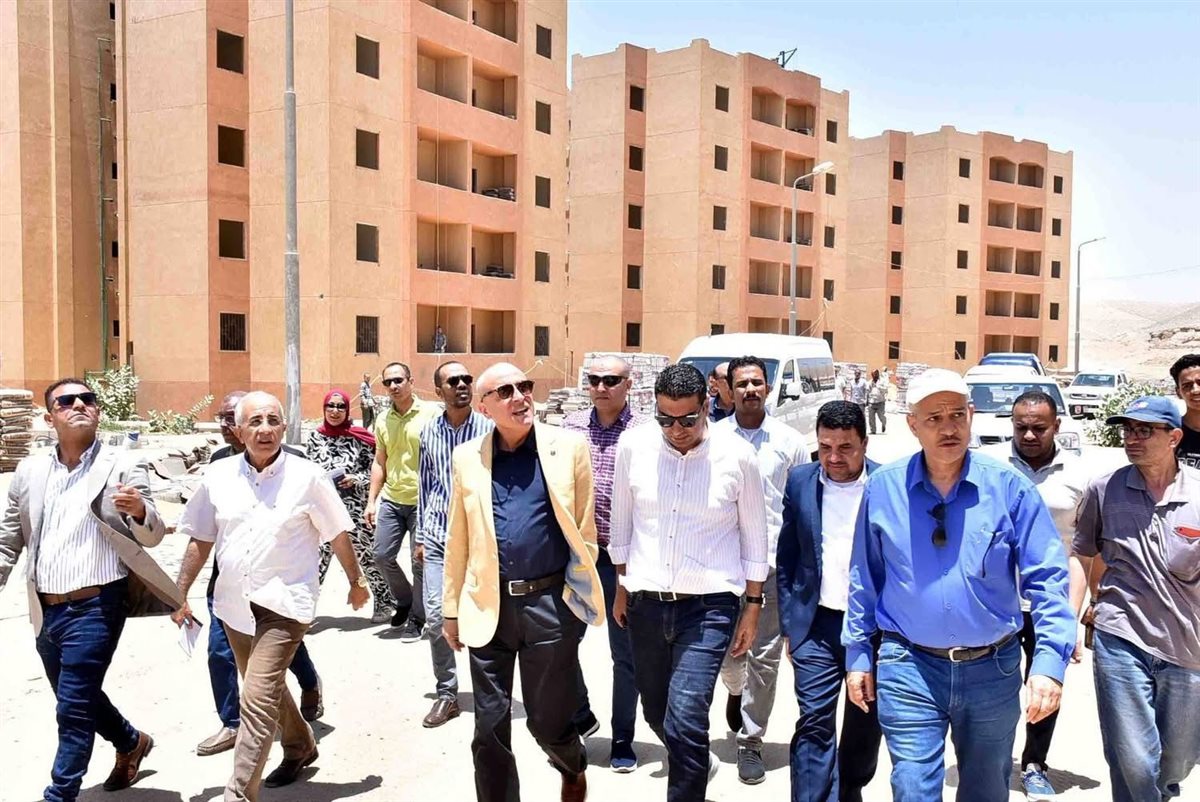 تشطيبات نهائية لوحدات مشروع الإسكان الاجتماعي