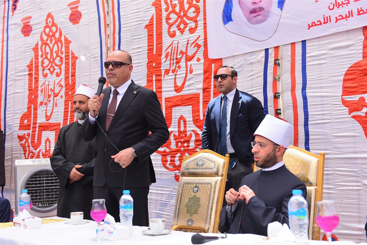 وزيرا الأوقاف والعمل يزوران رأس غارب لتأسيس مسجد السيدة زينب الكبرى
