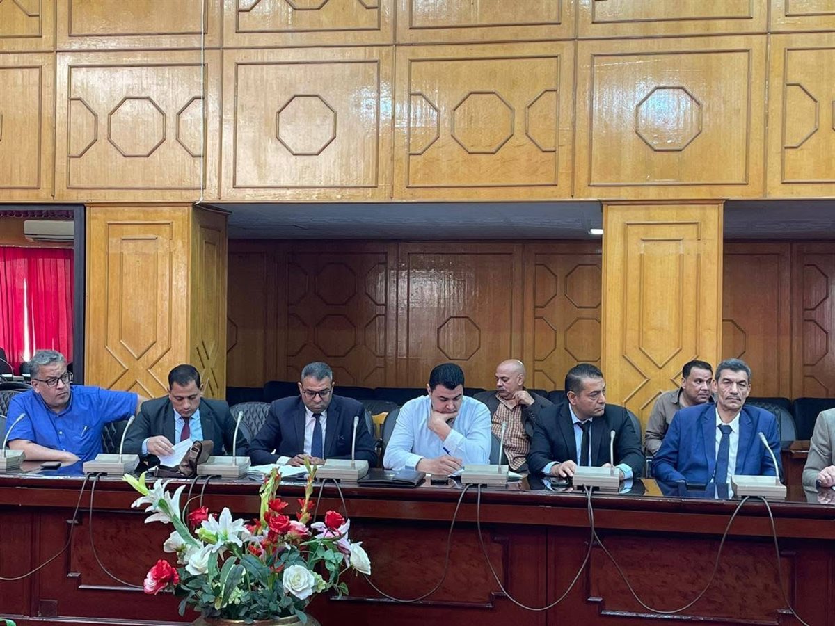 تشكيل لجنة تفقد ميدانية لحصر التعديات على أراضي السكة