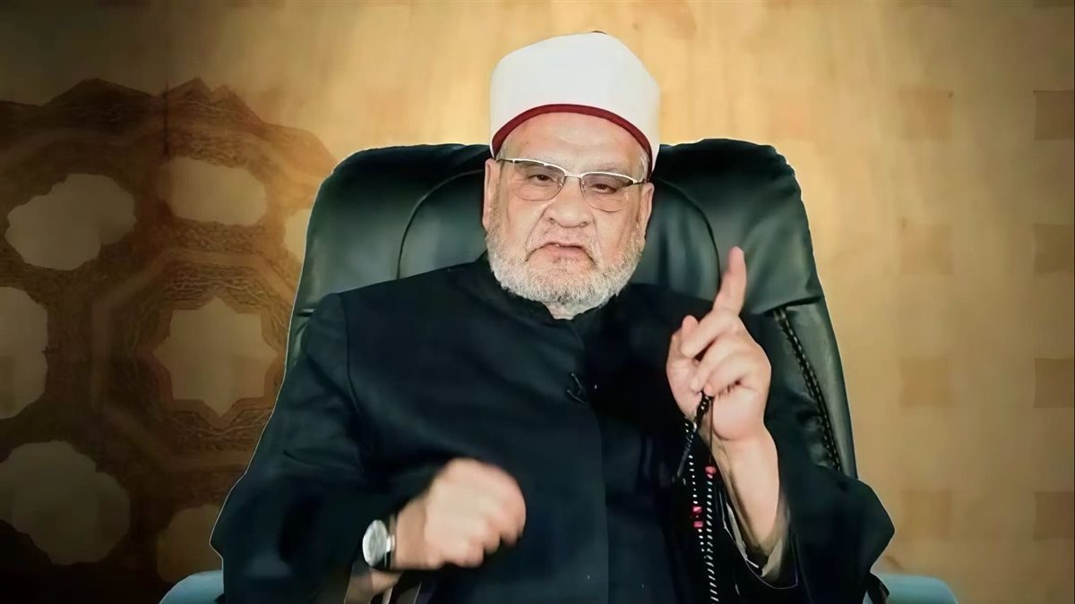 أحمد كريمة: بول الإبل واقعة خاصة لا سنة عامة