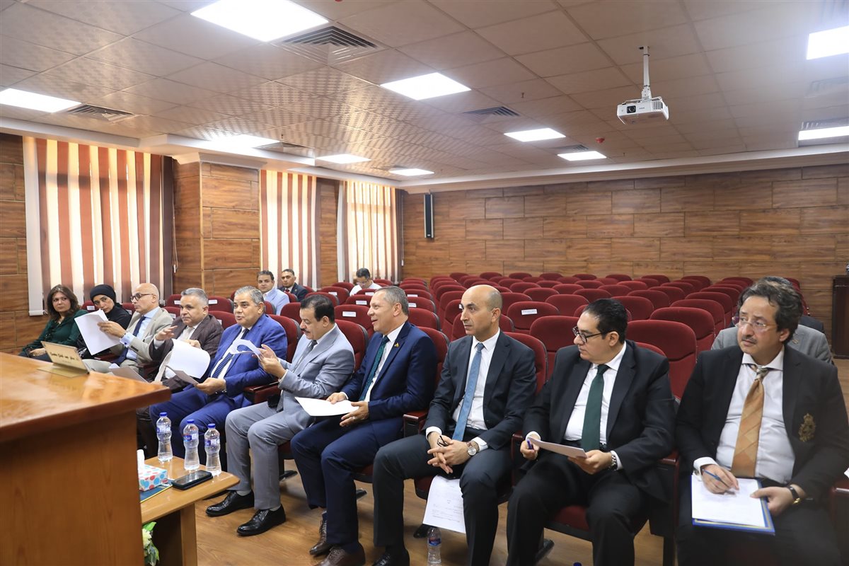 اجتماع وزير التعليم العالي مع رؤساء الجامعات الحكومية