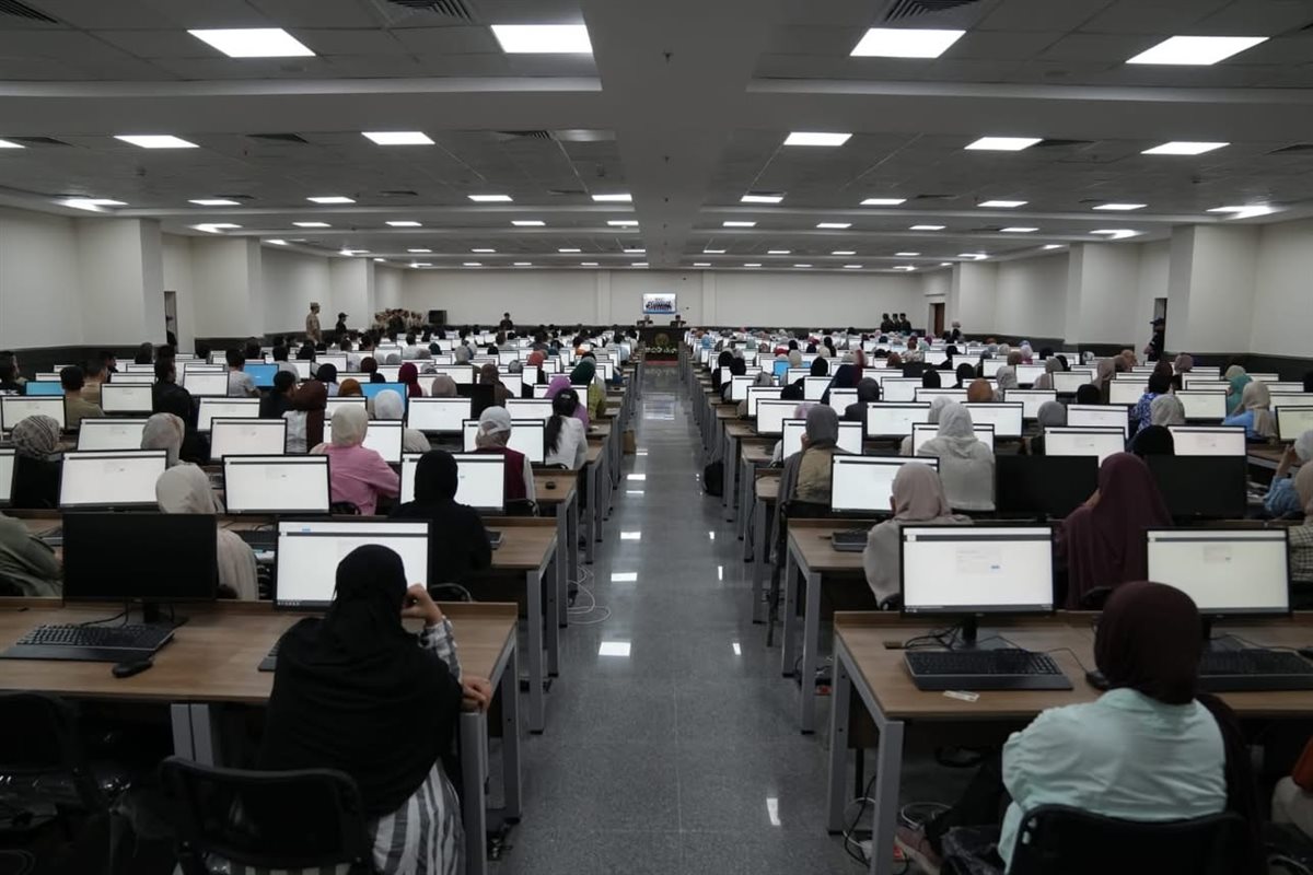 الدولة تستثمر في شبابها عبر مبادرة الرواد الرقميون