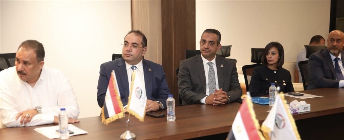 اجتماع سياسي لوضع اللمسات الأخيرة للقائمة الوطنية