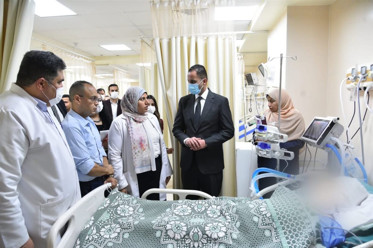 نائب وزير الصحة يتابع مصابي حادث الدائري الإقليمي