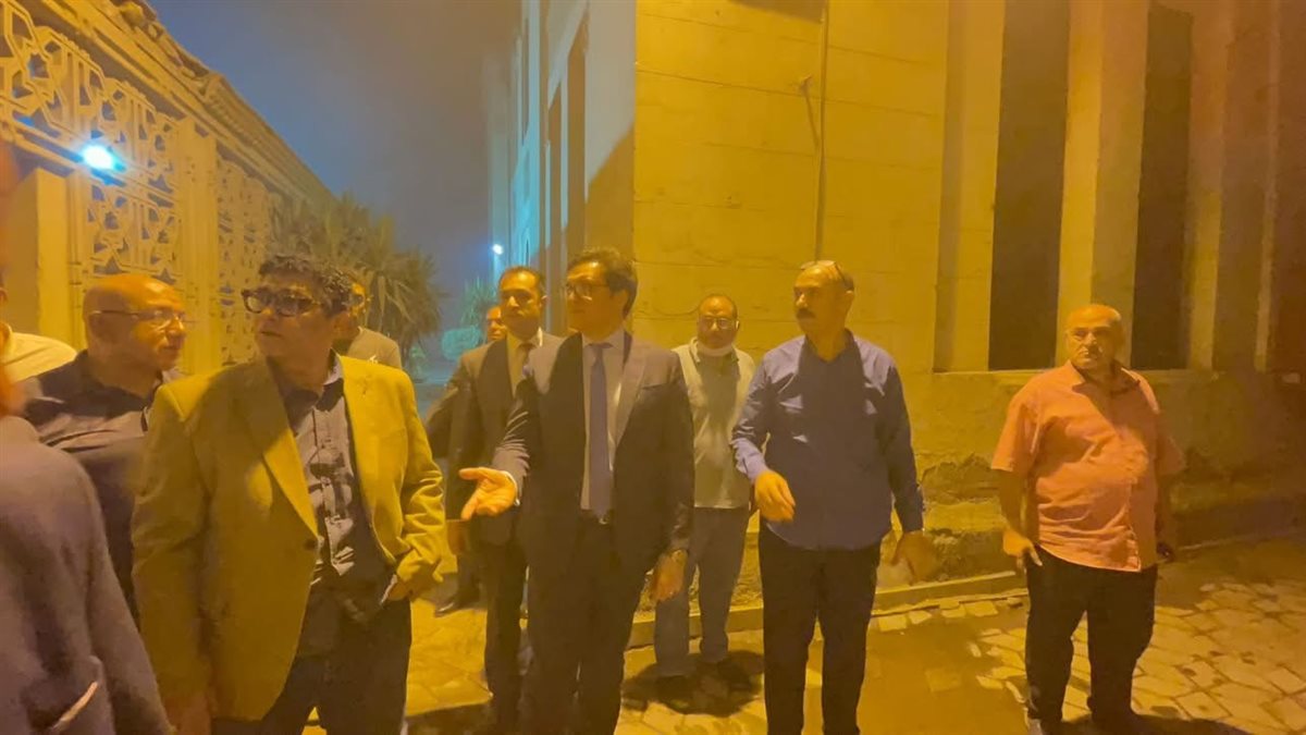 وزير الثقافة يطمئن على معهد الموسيقى بعد حريق رمسيس