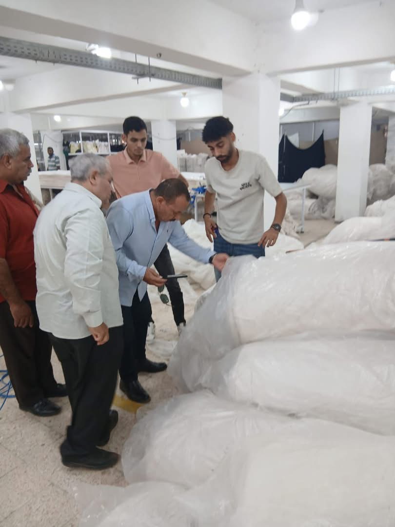 ضبط مصنع ملابس أطفال مخالف بالعاشر من رمضان