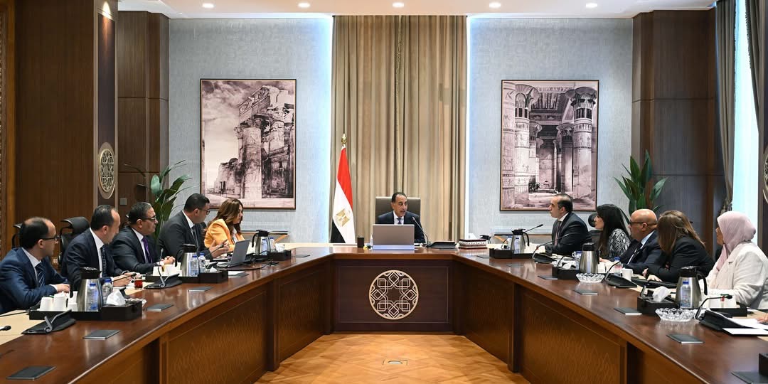 مدبولي يبحث آليات قانون الإيجار الجديد مع الوزراء المعنيين