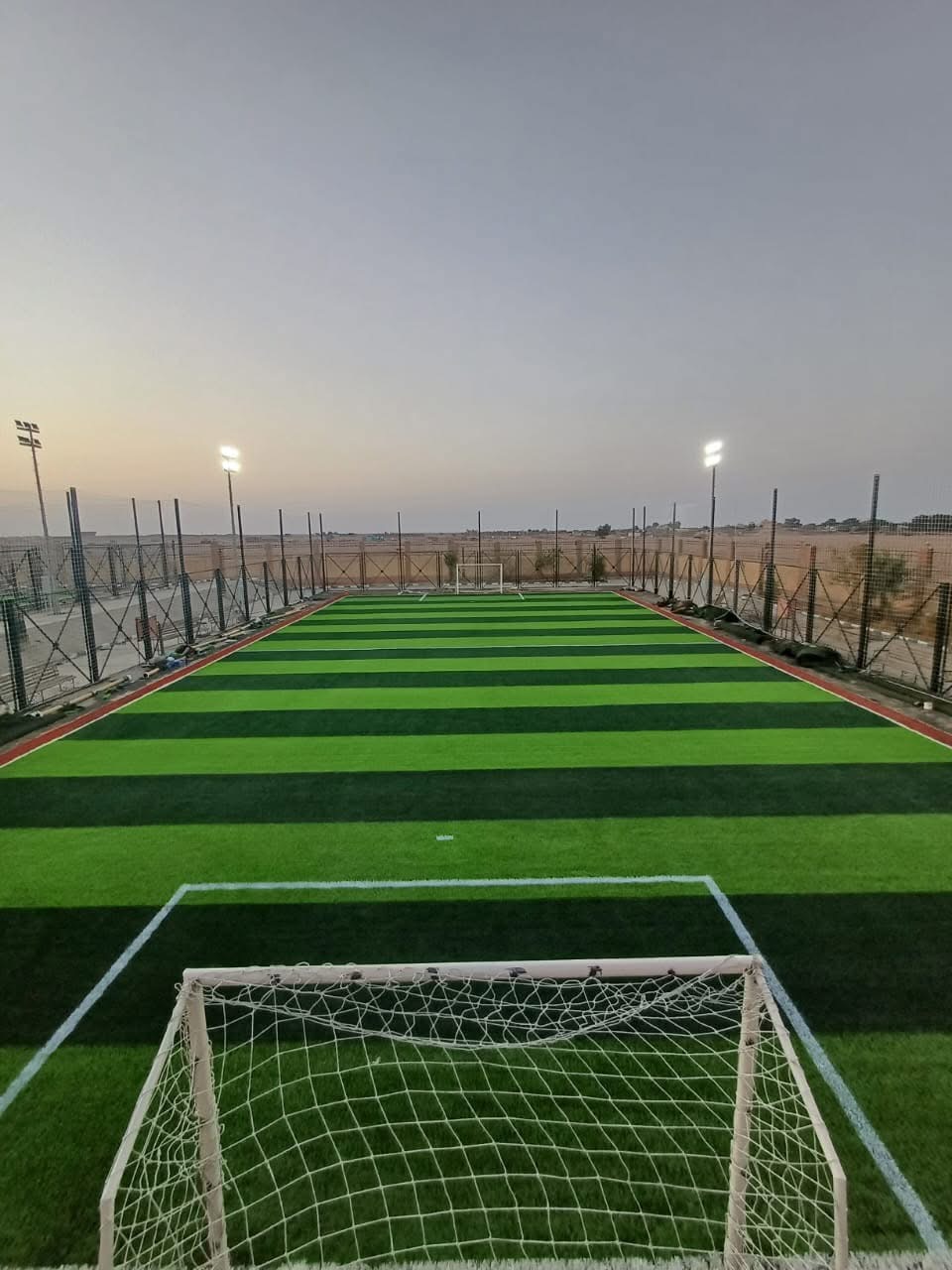 مجمع ملاعب حديث بشلاتين