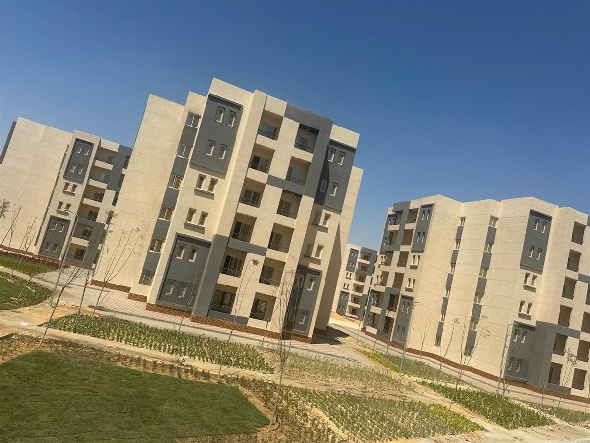 وزير الإسكان يتابع تنفيذ مشروعات سكن لكل المصريين وديارنا والإسكان الأخضر في بدر ودمياط