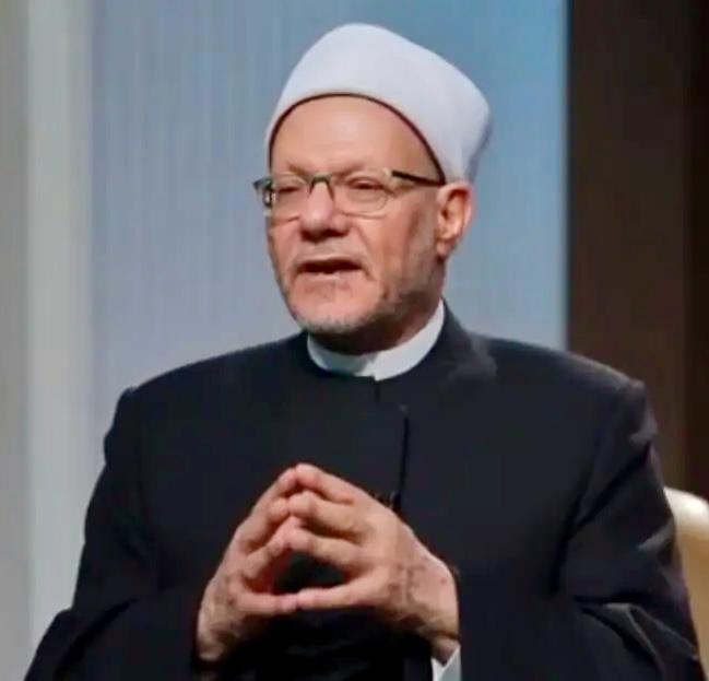 شوقي علام: كف الأذى يشمل الطريق والإنترنت