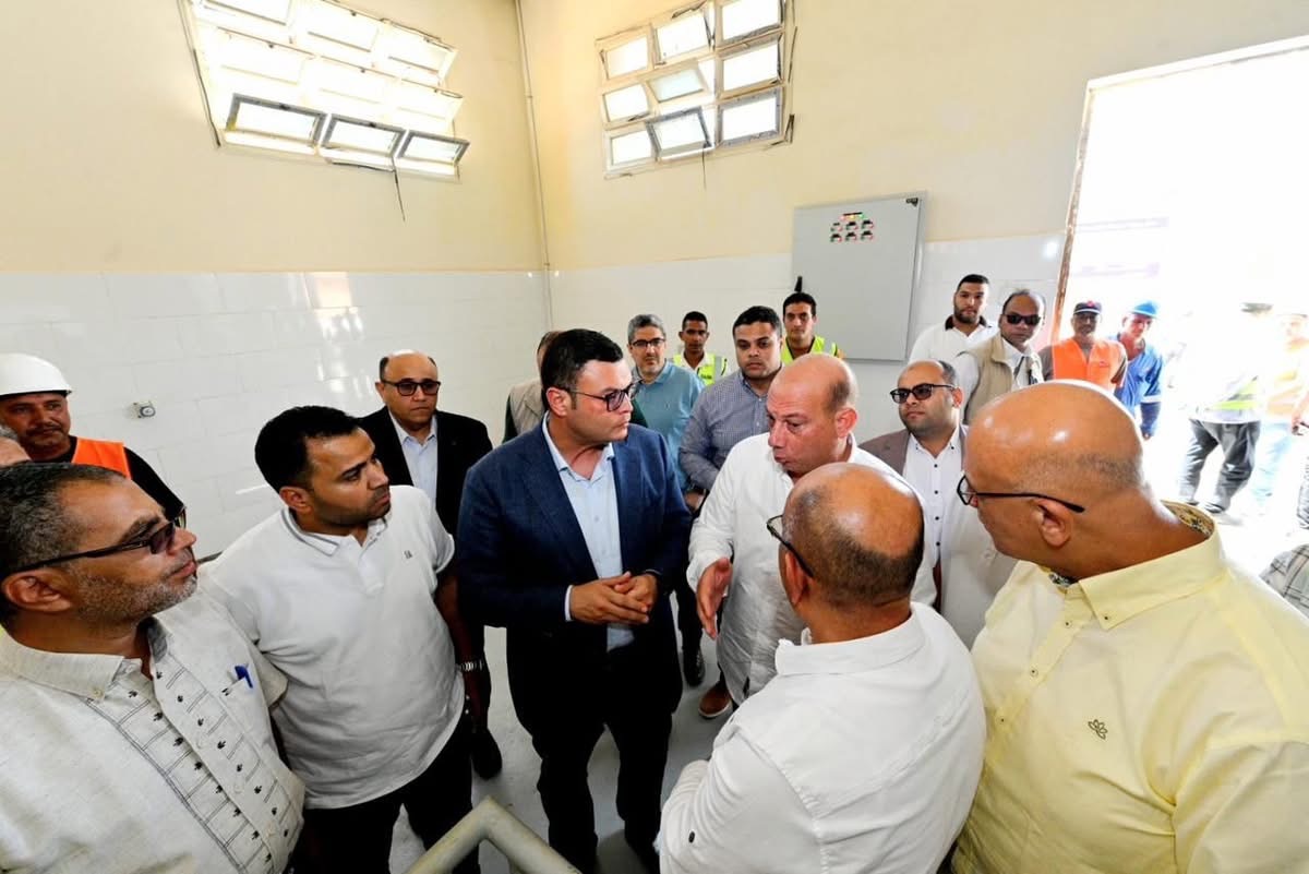 وزير الإسكان يتفقد أعمال “سكن لكل المصريين” بمدينة أكتوبر الجديدة