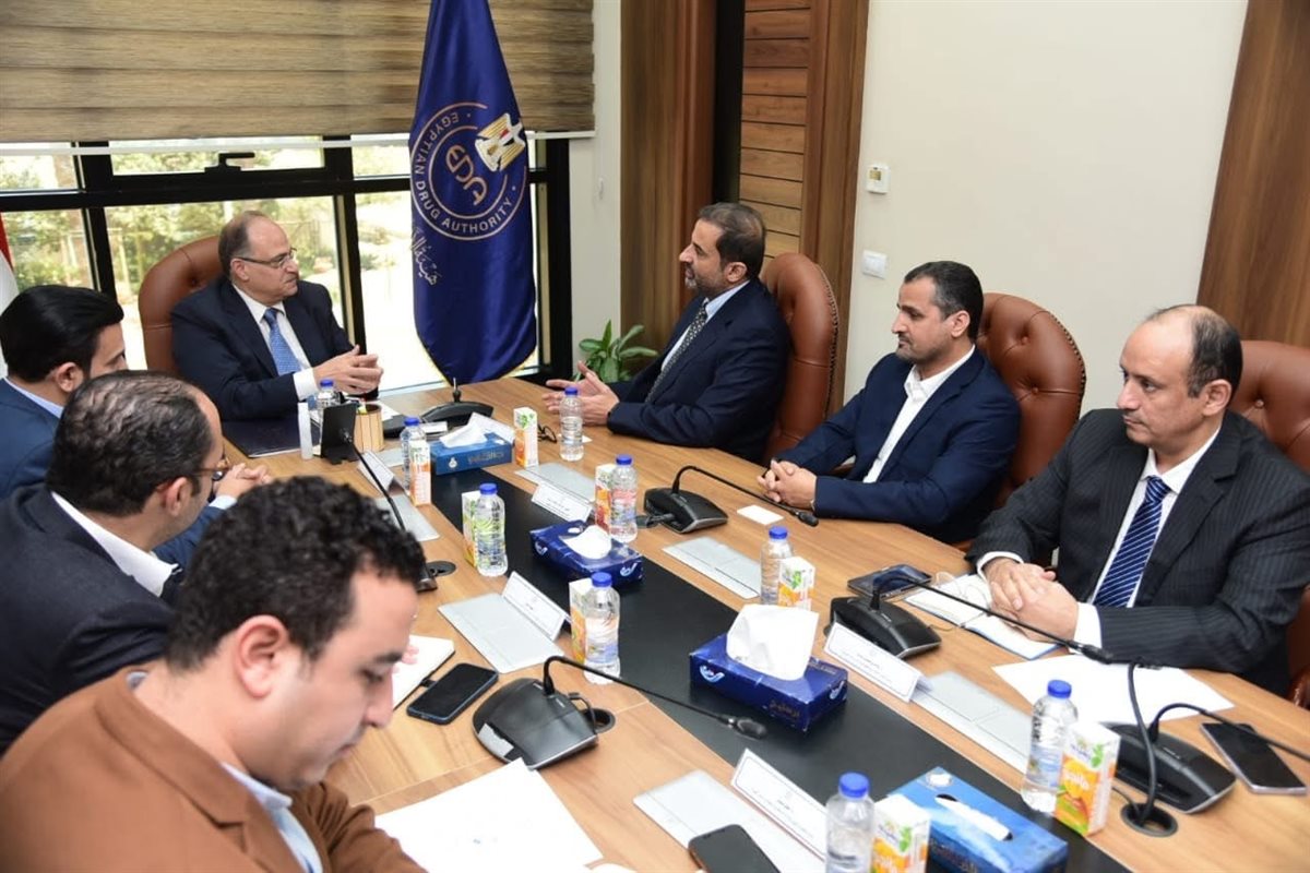 اجتماع هيئة الدواء وسبيماكو لبحث توطين الصناعة
