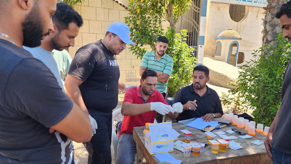 فحص السائقين بتحليل مخدرات ميدانيًا لضمان سلامة الطرق