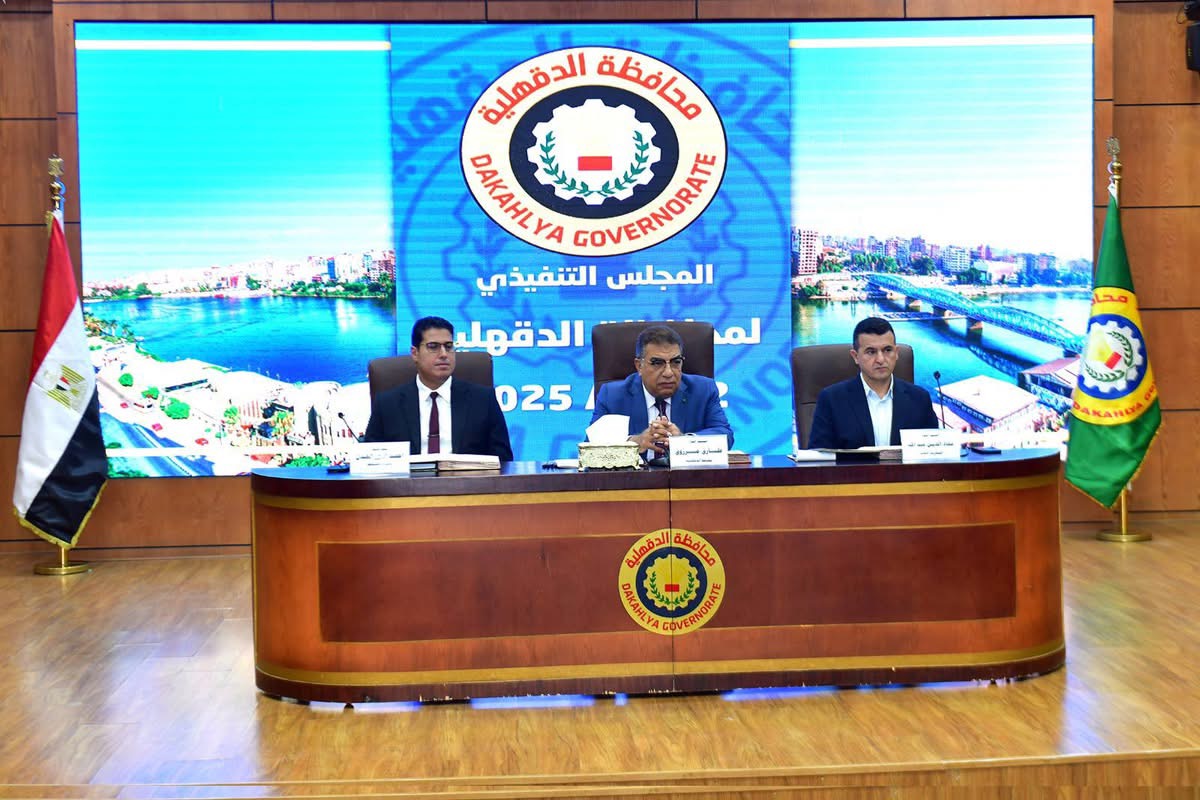 المحافظ يتابع تجهيز المقار لانتخابات الشيوخ القادمة