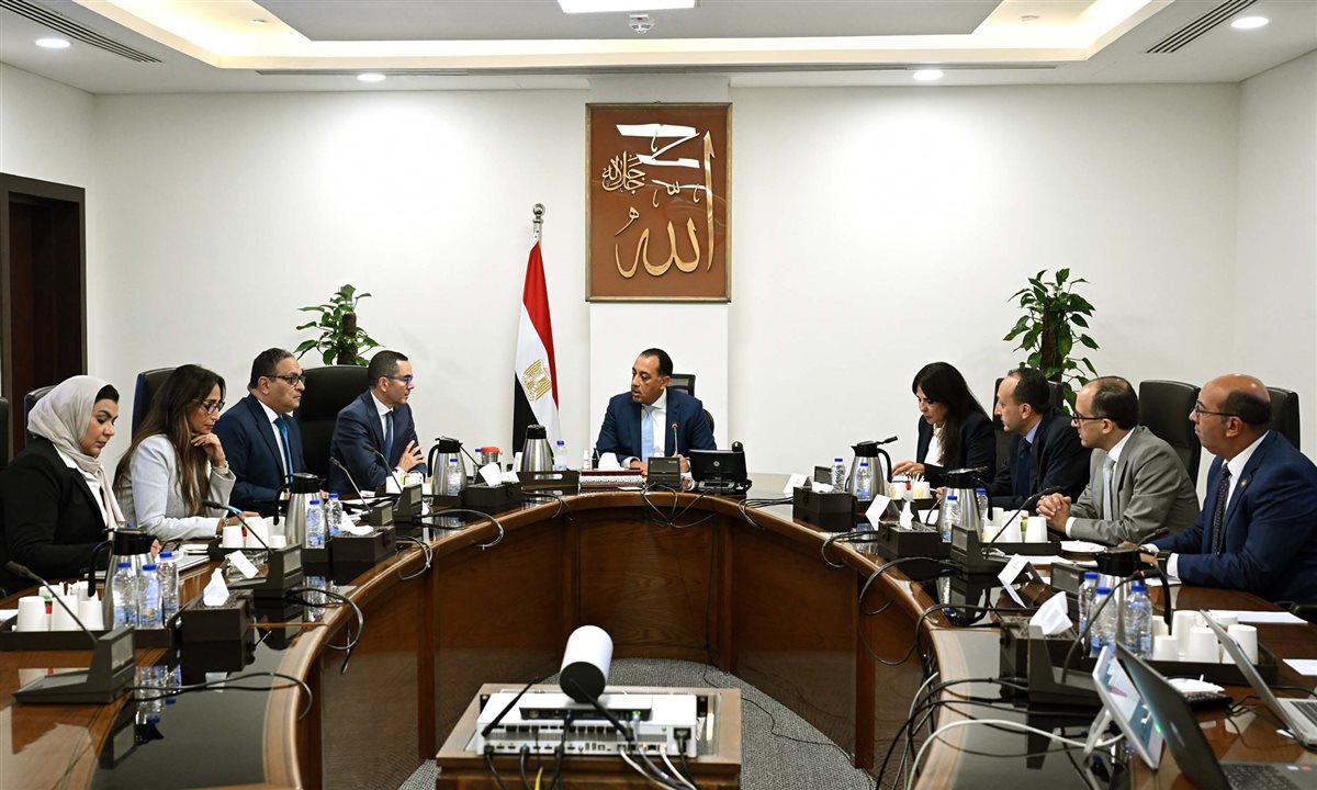 تعاون وزاري لتقليل زمن الإفراج الجمركي وجذب رؤوس أموال أجنبية