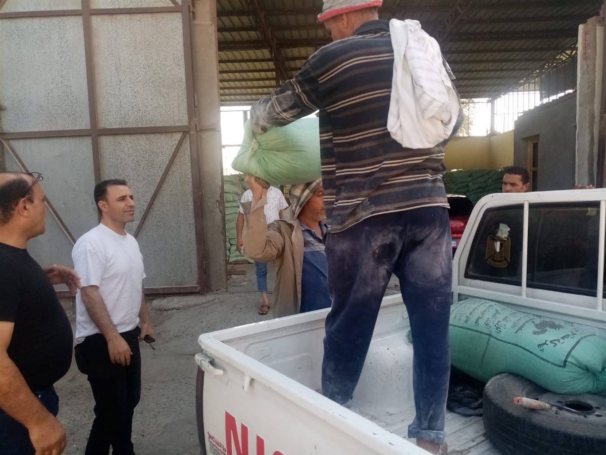 شيكارة دقيق بلدي مدعّم مضبوطة أثناء التفتيش