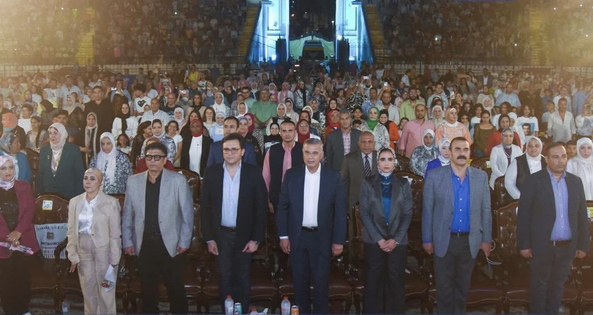 وزير الثقافة ومحافظ الإسكندرية يفتتحان مهرجان صيف الأوبرا