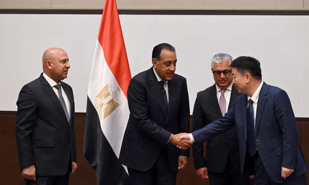 توقيع عقد إنشاء مصنع سايلون للإطارات باستثمارات مليار دولار