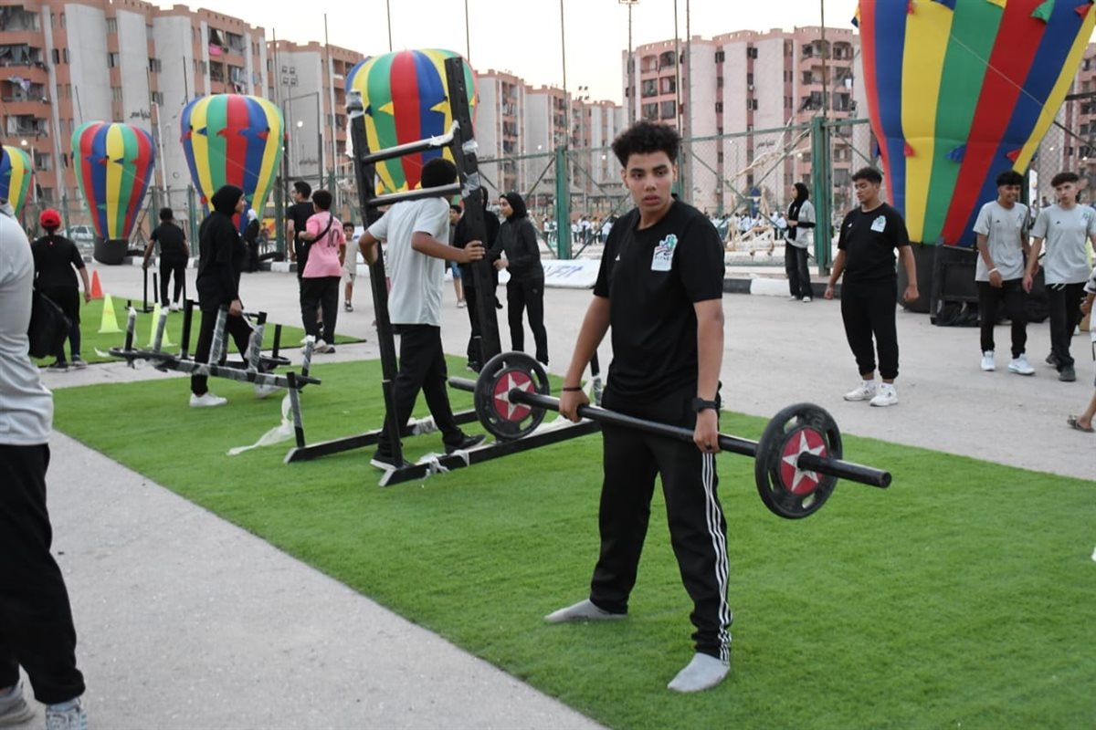 1000 لاعب ولاعبة يشاركون في احتفال اليوم العالمي للشباب بحي الأسمرات