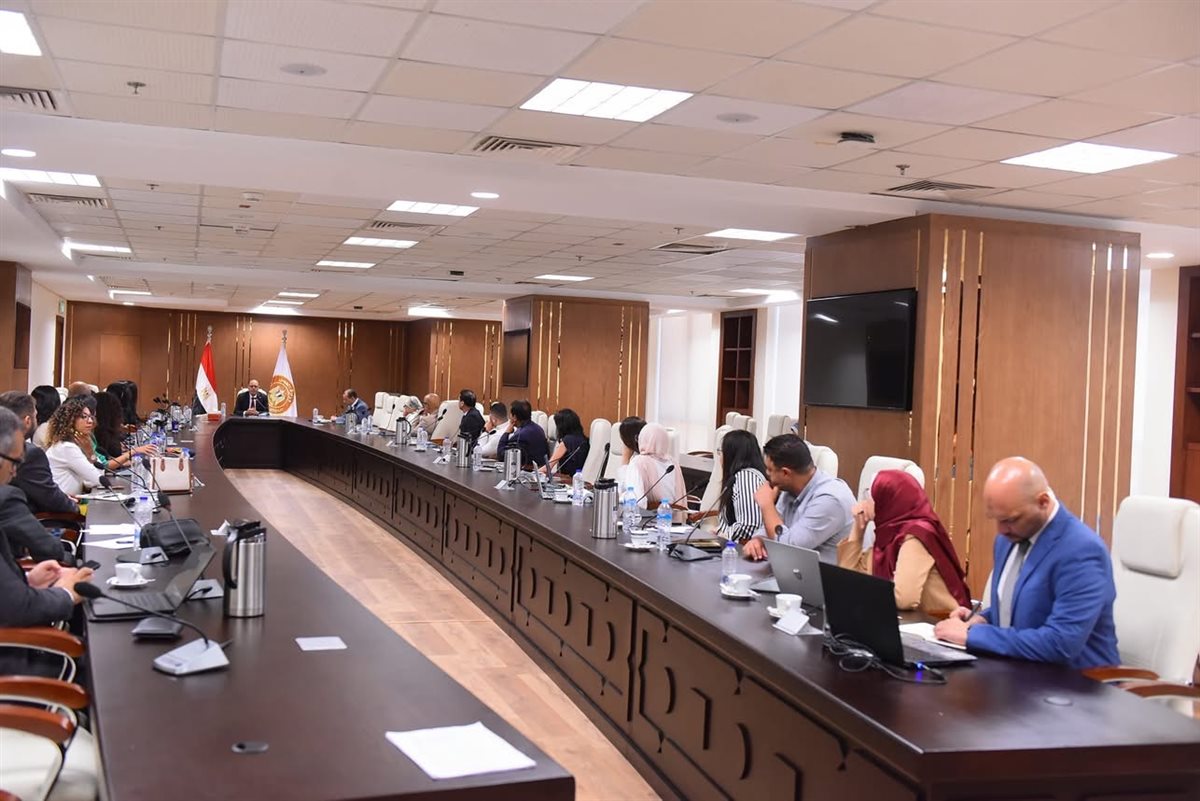 وزير العمل يفتتح ندوة توعوية حول قانون العمل الجديد