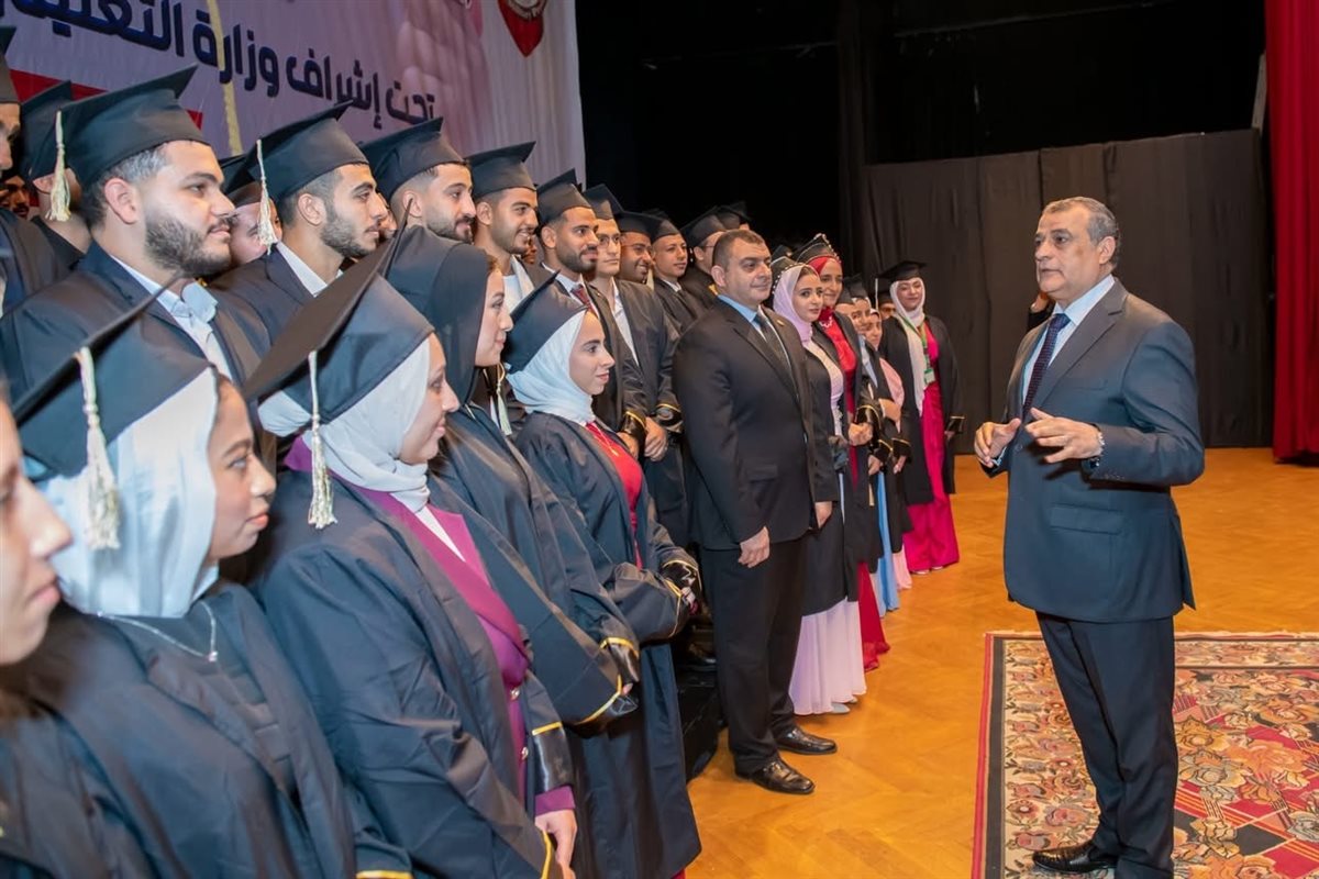 تخرج دفعة جديدة من الأكاديمية المصرية للهندسة