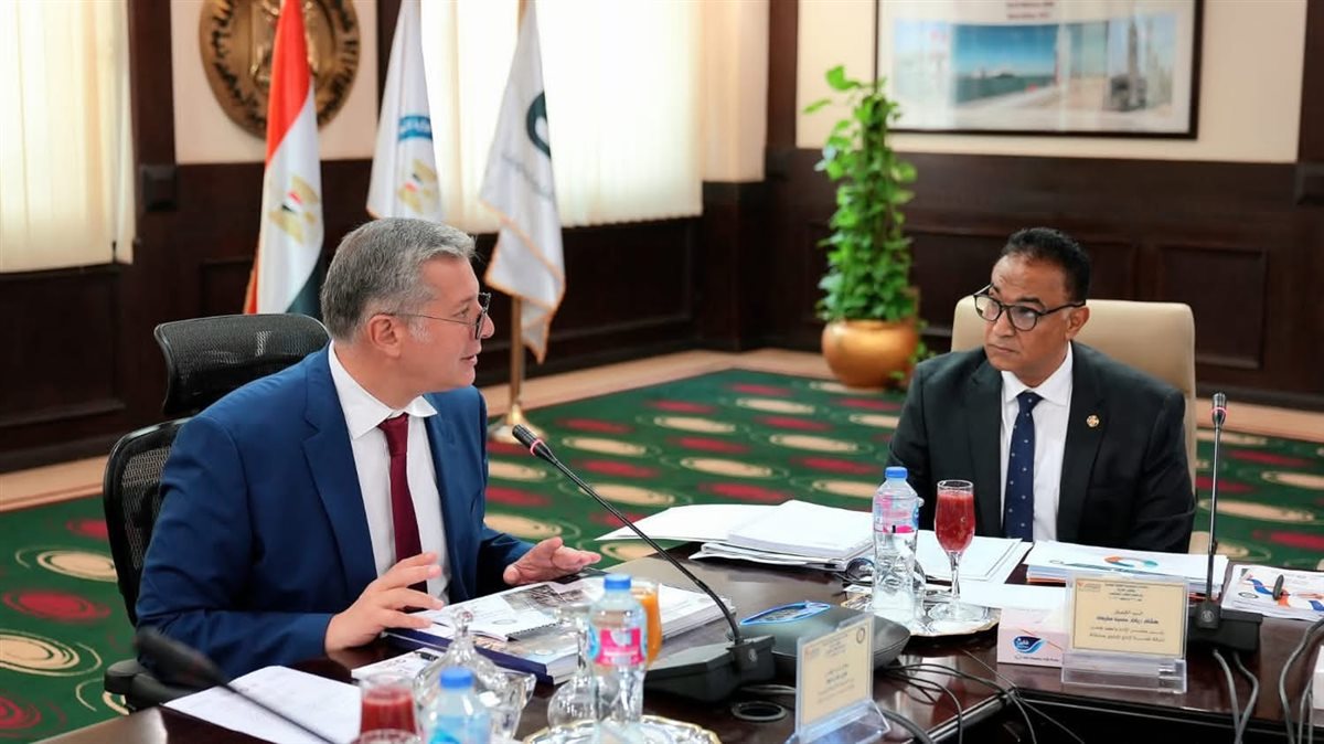 وزير البترول يؤكد أهمية البتروكيماويات في دعم الاقتصاد