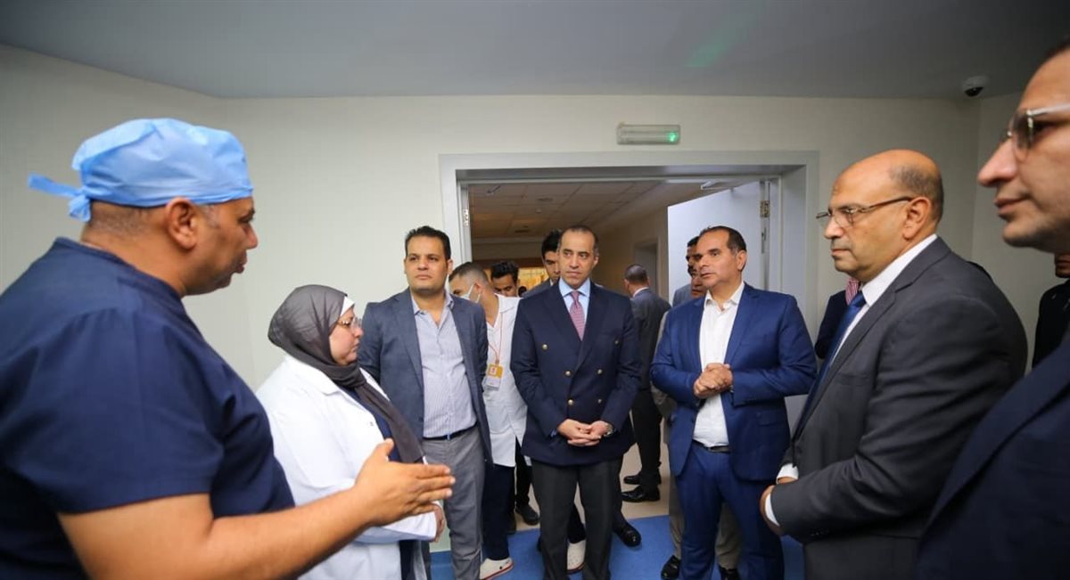 زيارة المستشار محمود فوزي لمستشفى الناس