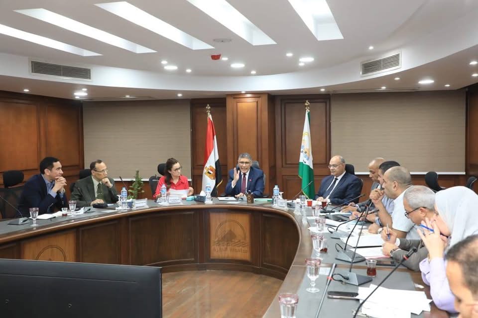 خطة عاجلة لتطوير المنطقة الصناعية بأبو رواش بمحافظة الجيزة