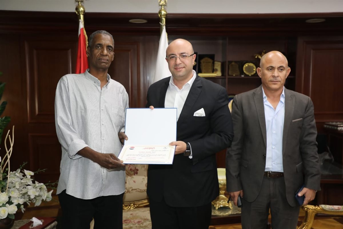 محافظ بني سويف يوجه بضرورة الالتزام بقواعد السلامة