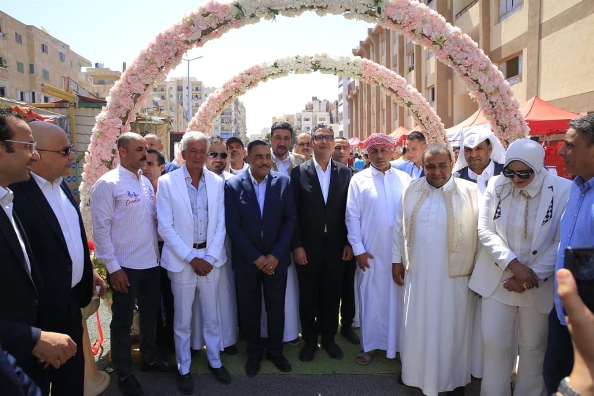 افتتاح سوق اليوم الواحد وأهلاً مدارس والسجل التجاري بمطروح