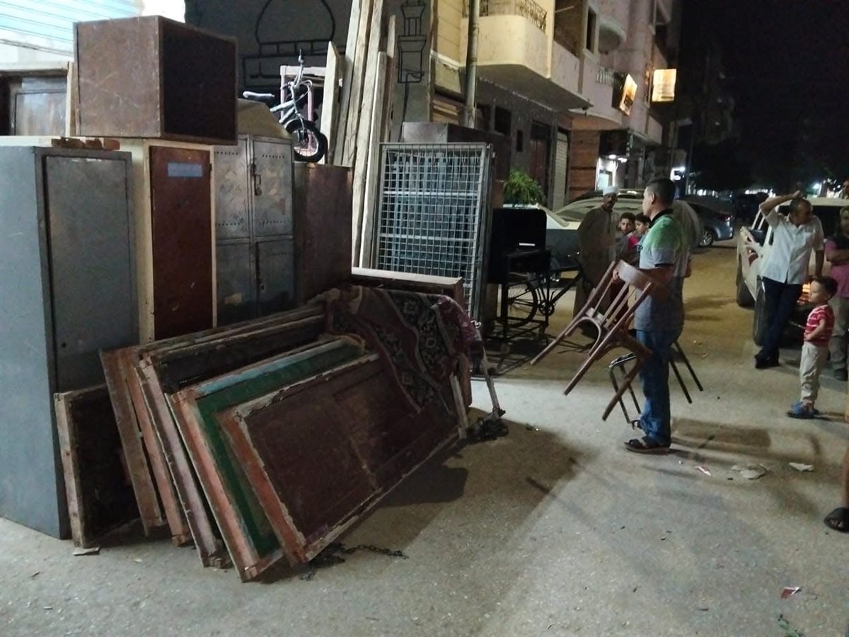 محافظة أسيوط تزيل إشغالات شارع رياض