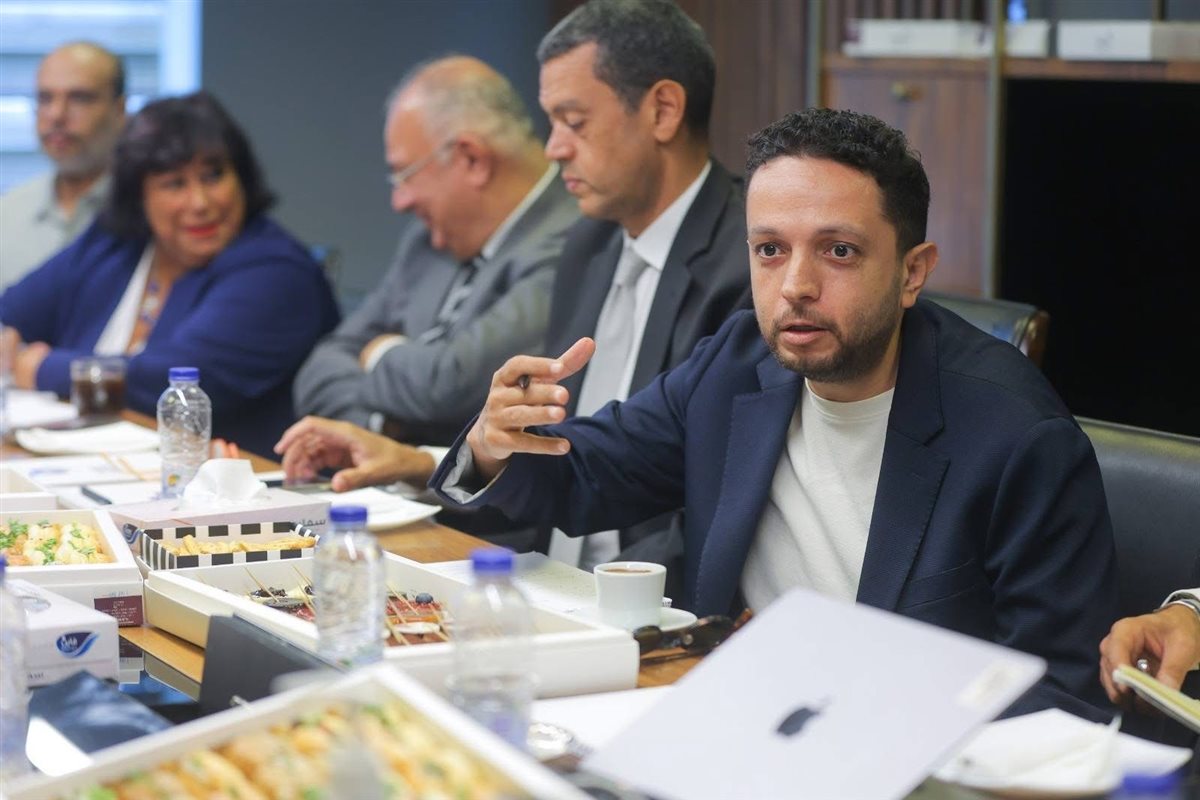 مناقشة ابتكار المحتوى الإعلامي لمواكبة ثورة الإعلام الرقمي