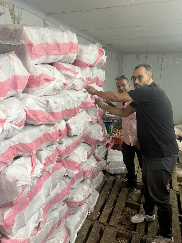 الجيزة تتخذ إجراءات قانونية ضد بيع المواد الغذائية الفاسدة