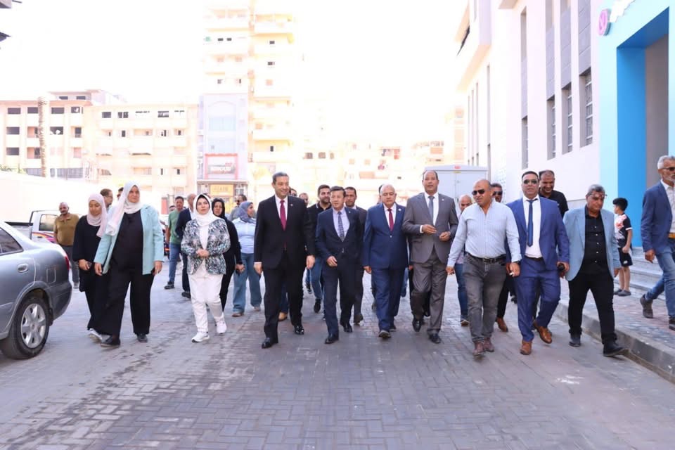محافظ دمياط يفتتح منطقة الشهداء ضمن تطوير المناطق غير المخططة