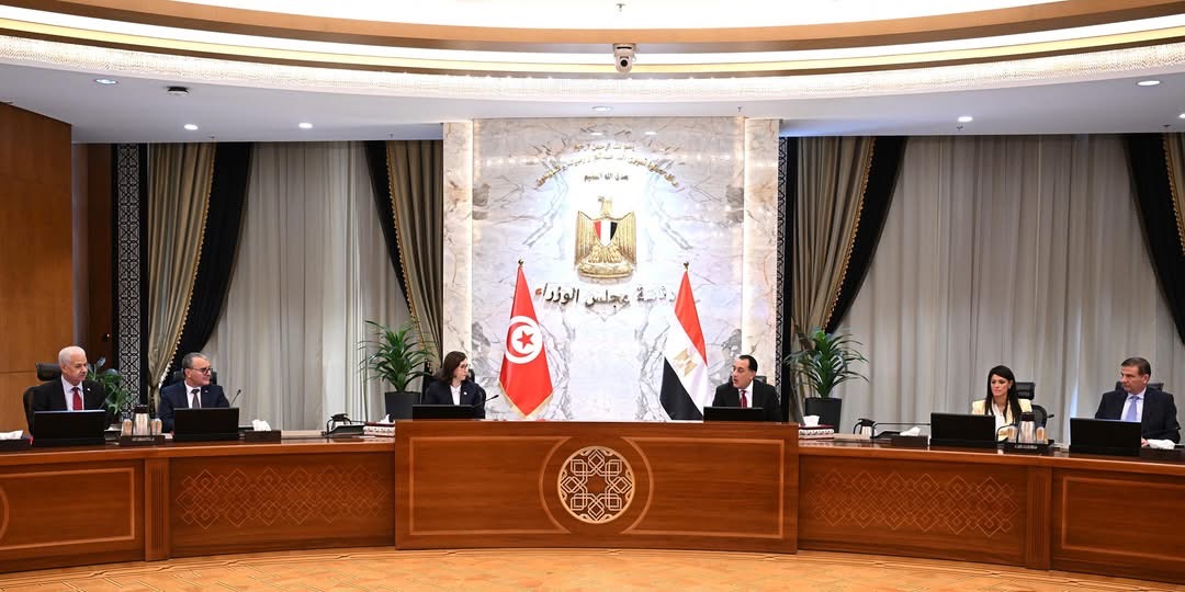 رئيسا وزراء مصر وتونس يترأسان اللجنة العليا المصرية التونسية