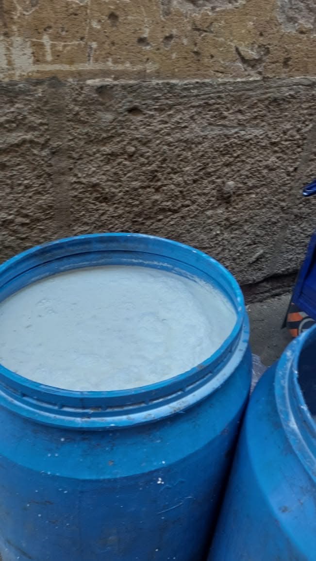 ضبط طن لبن غير صالح للاستهلاك الآدمي بأسيوط